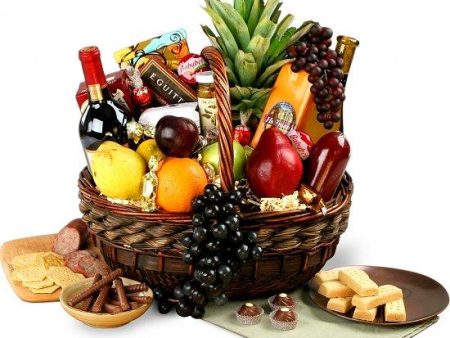 Executive Wine, Fruit & Gourmet Bulgarian Gift Basket Hot on Sale