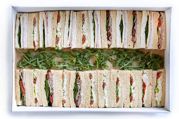 FINGER SANDWICHES CATERING PACK (SERVES 7) Discount